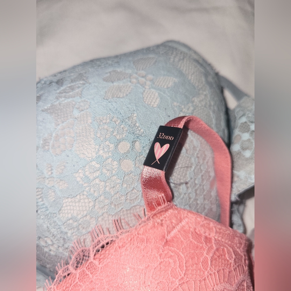 5 Victoria secret bras 32DDD* - Picture 2 of 5